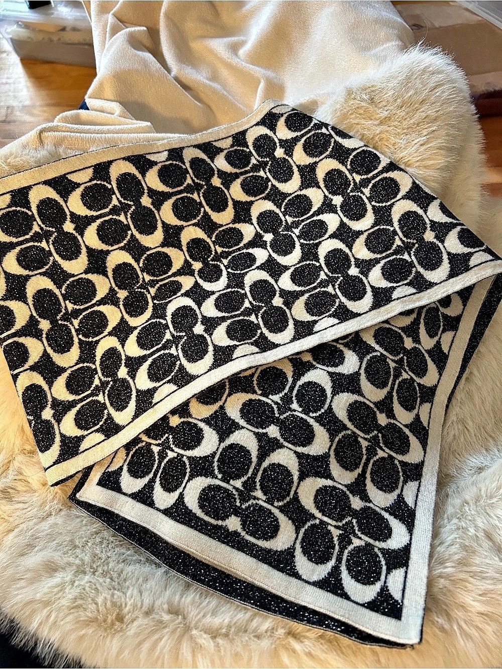 Coach Signature Metallic Oblong Scarf Black & Cream